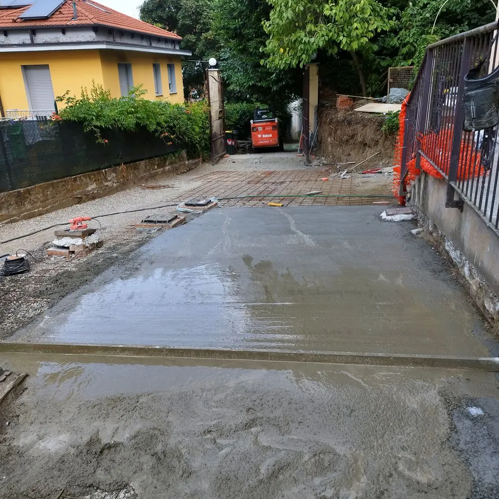 Getto del massetto armato: prima sezione — Cortile in porfido, Gran Madre, Torino