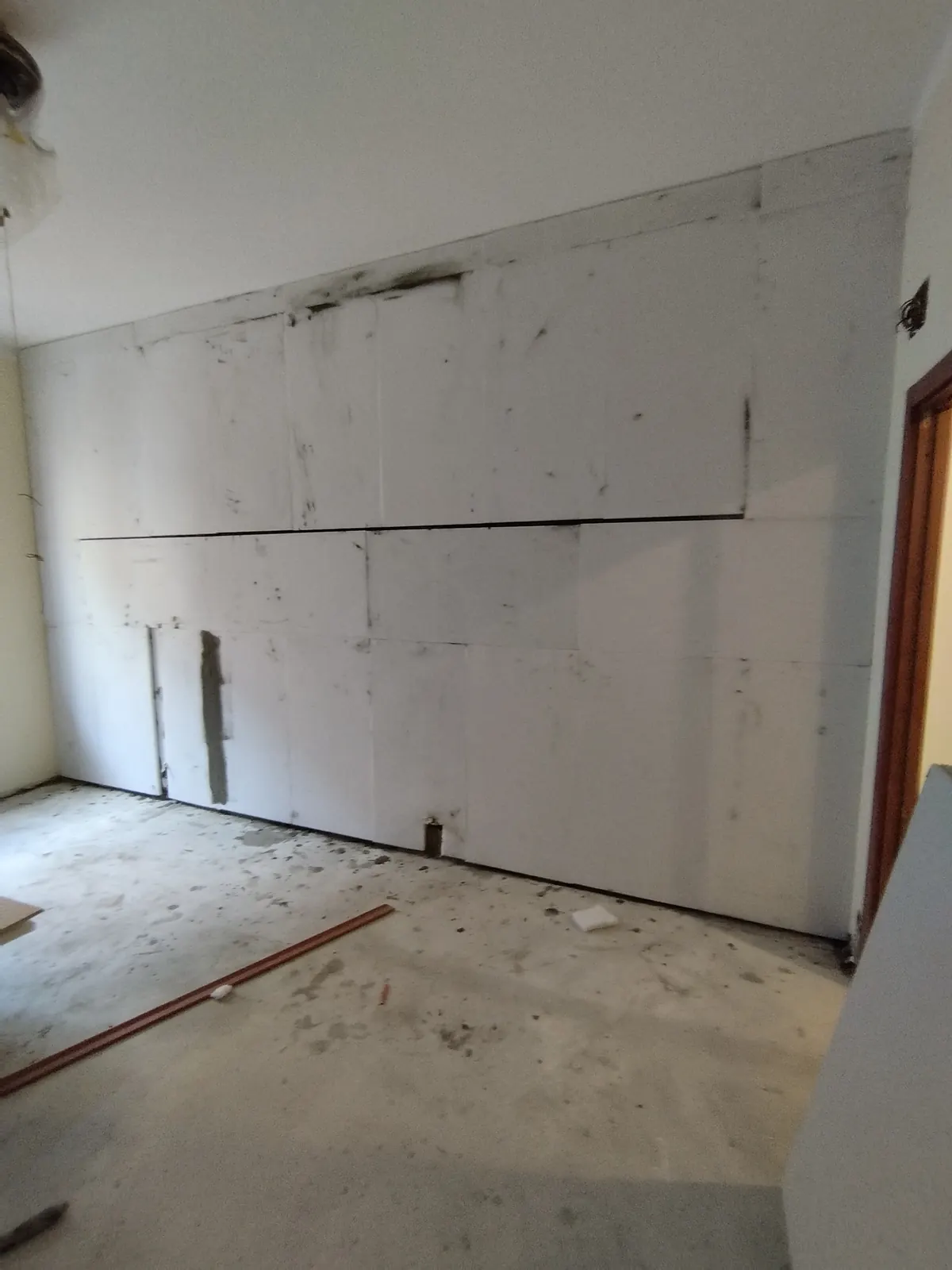 Lastre in cartongesso a parete — Appartamento in Crocetta, Torino