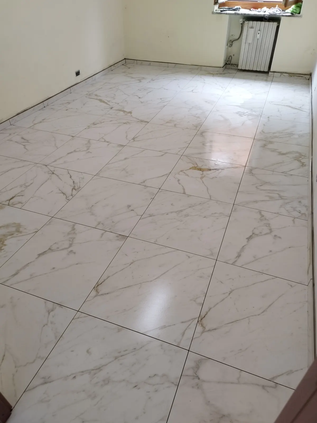 Pavimento Marazzi Calacatta 60×60 opaco finito — Appartamento in Crocetta, Torino