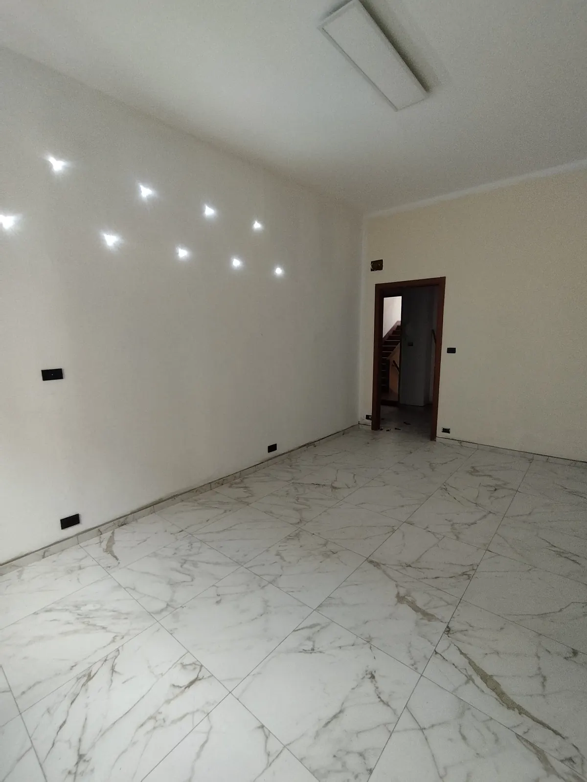 Stanza finita con parete a cielo stellato — Appartamento in Crocetta, Torino