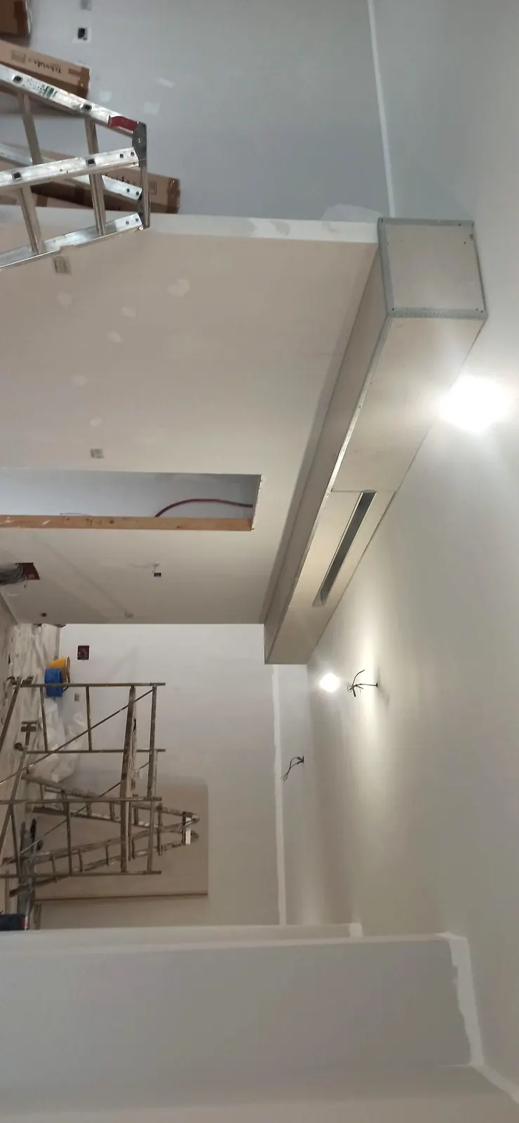 Controsoffitto con canalizzazione per la VMC — Villa in Corso Casale, Torino